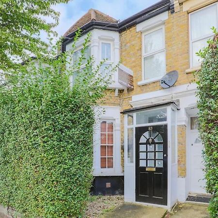 2 Bed Garden Flat Leyton Village Лондон Экстерьер фото