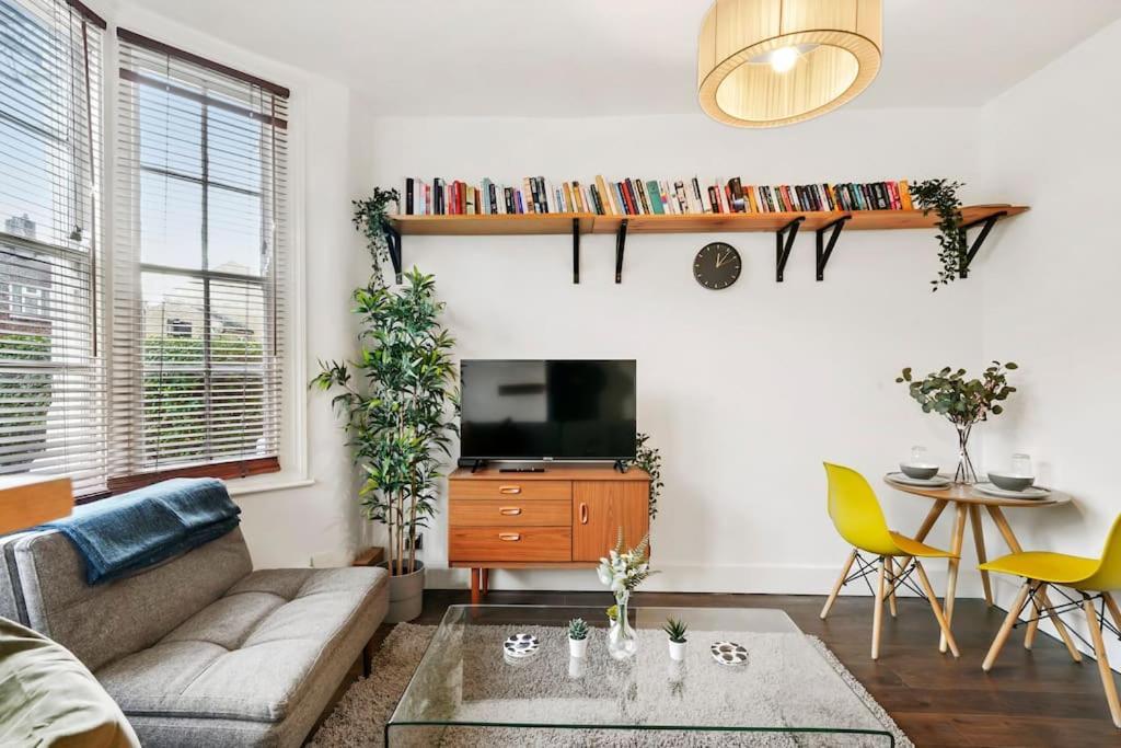 2 Bed Garden Flat Leyton Village Лондон Экстерьер фото